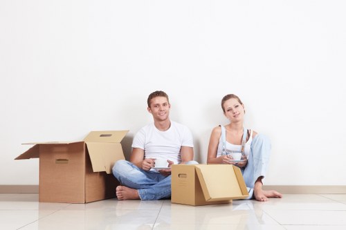Flexible storage space in Osidge for boxes, furniture, and stock